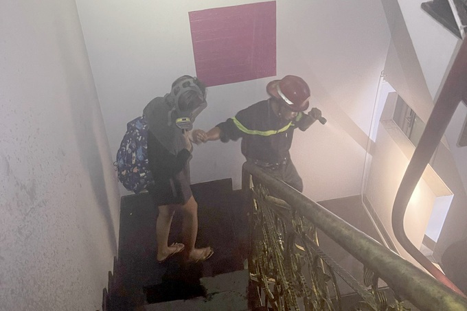 Liên tục cháy nhà cao tầng: Cảnh giác ngộ độc chết người vì đồ nội thất - 2