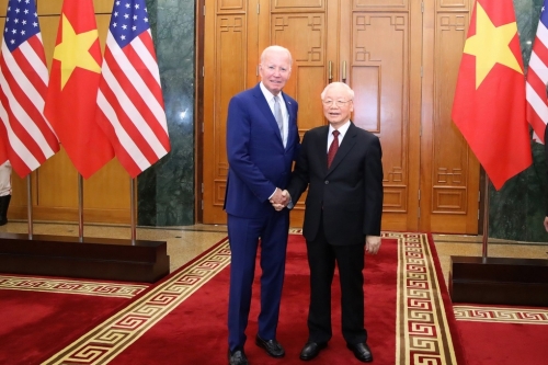 Báo chí quốc tế viết về chuyến thăm Việt Nam của Tổng thống Mỹ Joe Biden